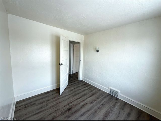 1434 Oregon Avenue, Steubenville, OH 43952