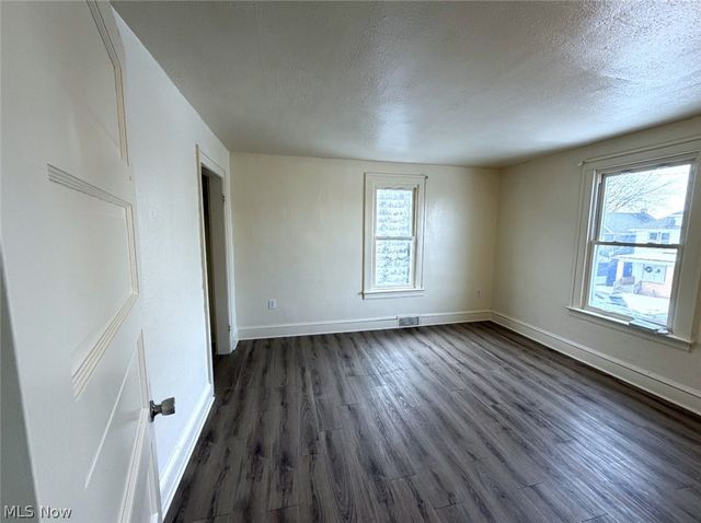 1434 Oregon Avenue, Steubenville, OH 43952