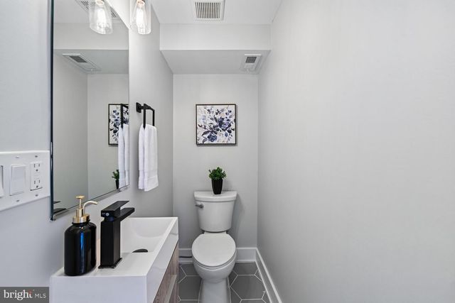 1828 PROVIDENCE ST NE, Washington, DC 20002