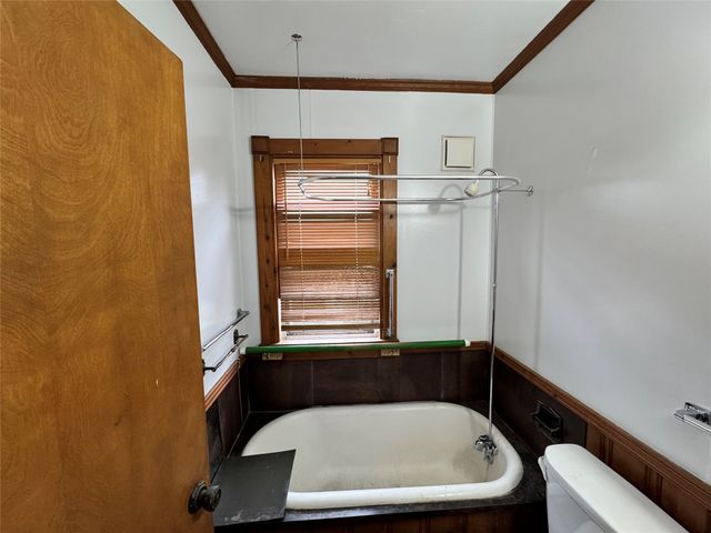 242 E 32 Street, Erie, PA 16504