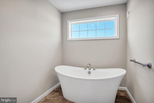 223 WRIGHT DR, Mechanicsburg, PA 17055