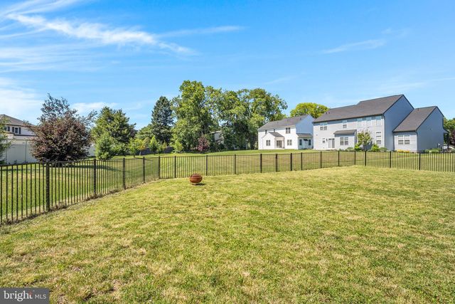 223 WRIGHT DR, Mechanicsburg, PA 17055