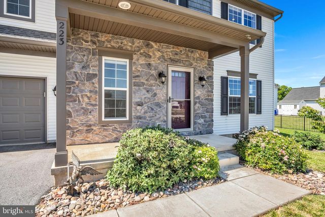 223 WRIGHT DR, Mechanicsburg, PA 17055
