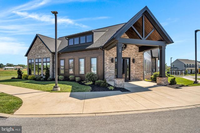 223 WRIGHT DR, Mechanicsburg, PA 17055