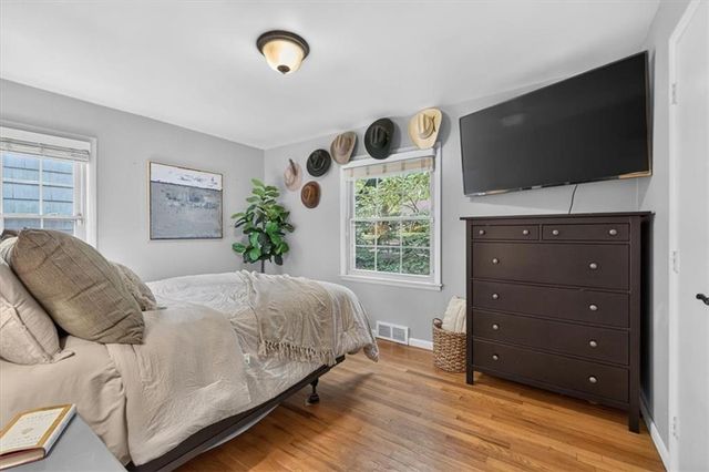 3114 W 72nd Terrace, Prairie Village, KS 66208