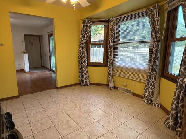 W231S6190 Charles DRIVE, Waukesha, WI 53189