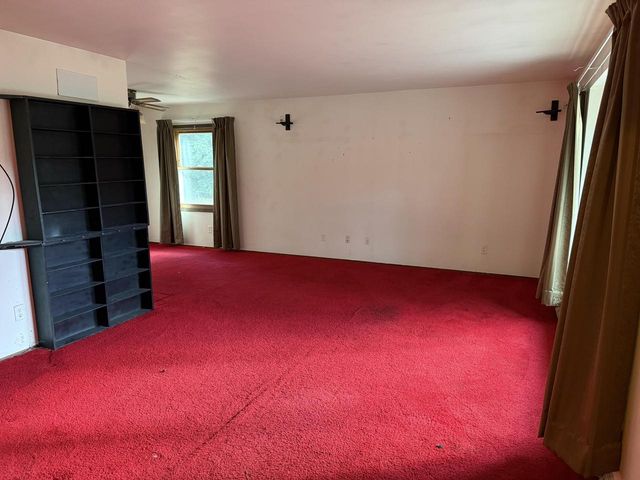 W231S6190 Charles DRIVE, Waukesha, WI 53189