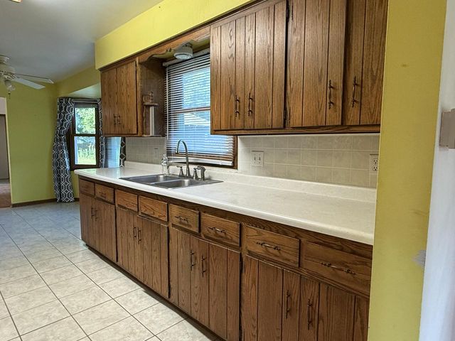 W231S6190 Charles DRIVE, Waukesha, WI 53189