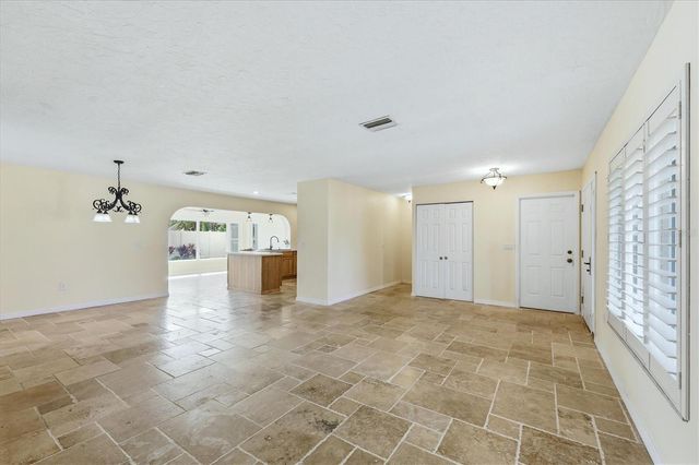 6007 9TH AVENUE W, Bradenton, FL 34209