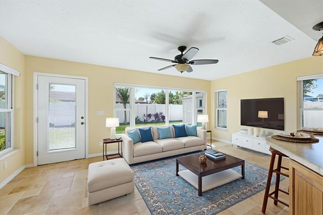 6007 9TH AVENUE W, Bradenton, FL 34209