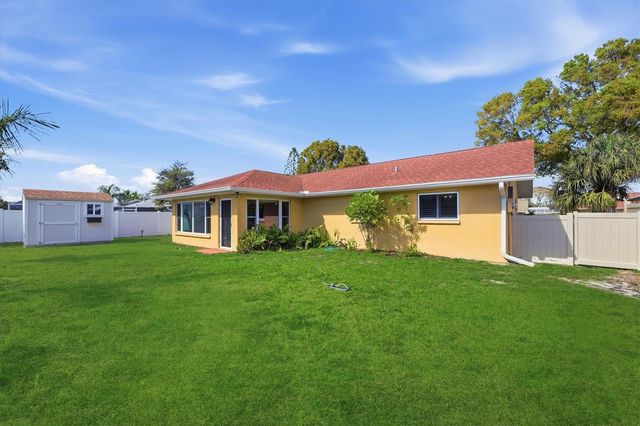 6007 9TH AVENUE W, Bradenton, FL 34209