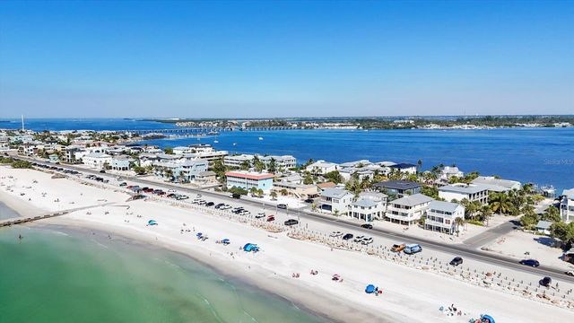 6007 9TH AVENUE W, Bradenton, FL 34209