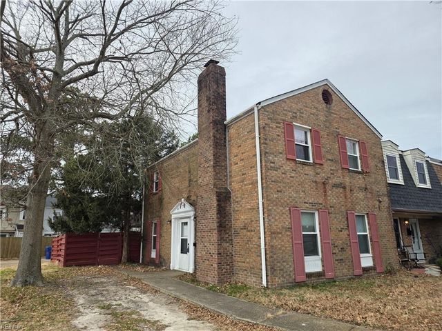 601 Lake Edward DR, Virginia Beach, VA 23462