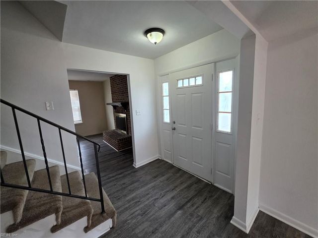 601 Lake Edward DR, Virginia Beach, VA 23462