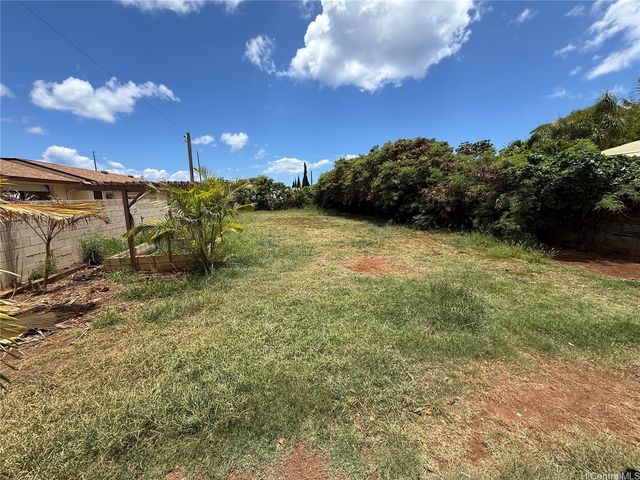 84-1037 Hana Street, Waianae, HI 96792