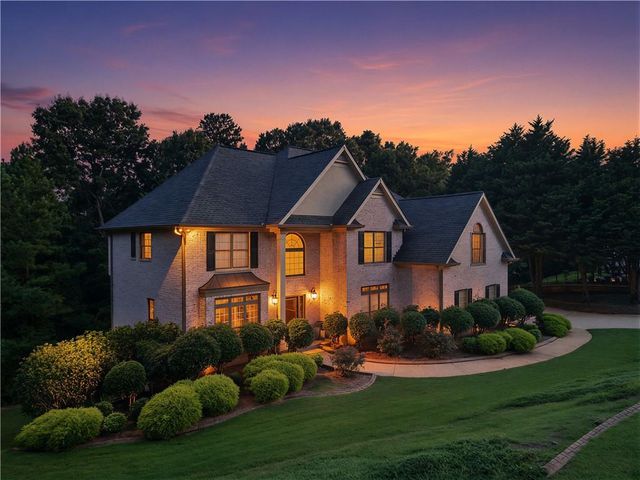 7741 Windswept Way, Douglasville, GA 30135