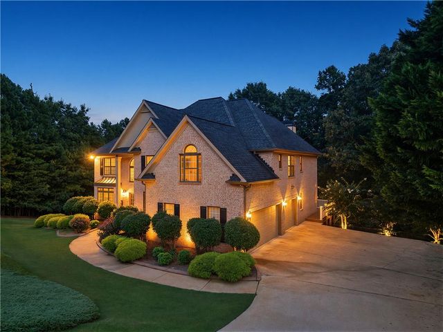 7741 Windswept Way, Douglasville, GA 30135