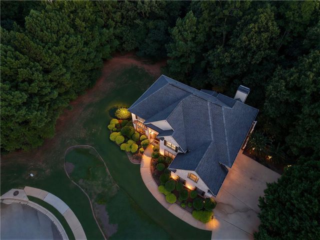 7741 Windswept Way, Douglasville, GA 30135