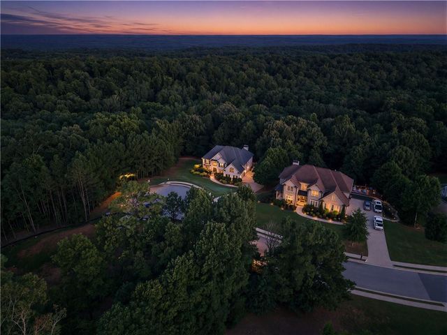 7741 Windswept Way, Douglasville, GA 30135