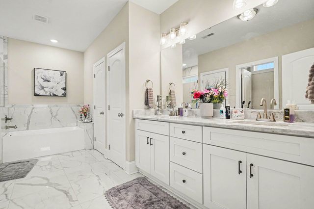 313 Harbour View Dr., Myrtle Beach, SC 29579