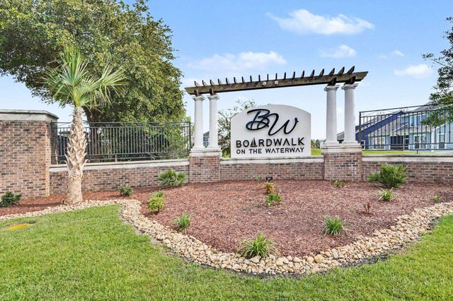 313 Harbour View Dr., Myrtle Beach, SC 29579