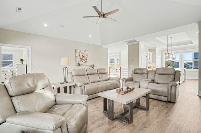 313 Harbour View Dr., Myrtle Beach, SC 29579