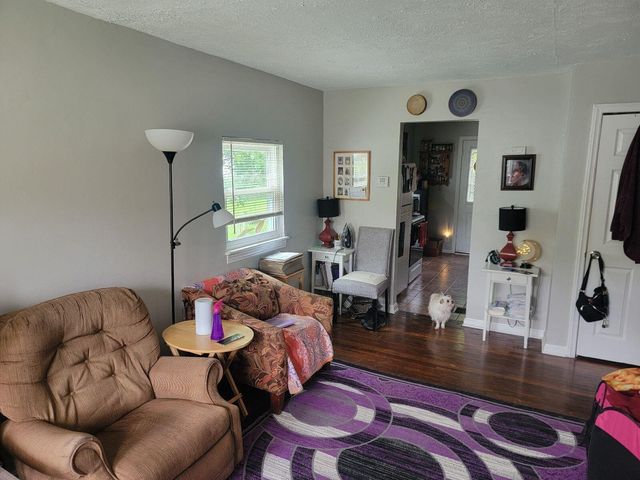 2205 Lexington Avenue, Columbus, OH 43211