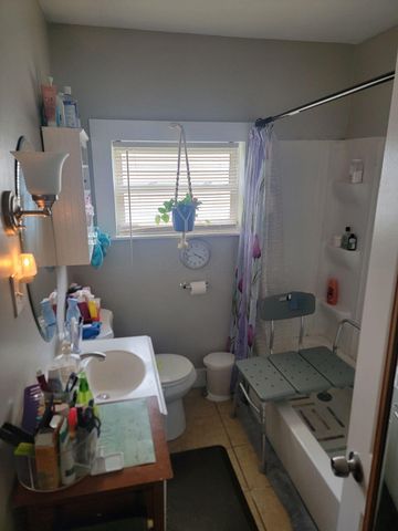 2205 Lexington Avenue, Columbus, OH 43211