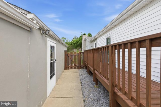 153 TOTTEN LN, Front Royal, VA 22630