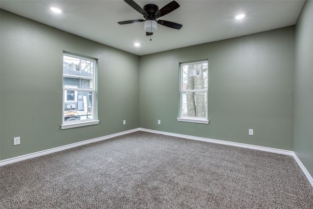 420 S Gribble Street, Sherman, TX 75090