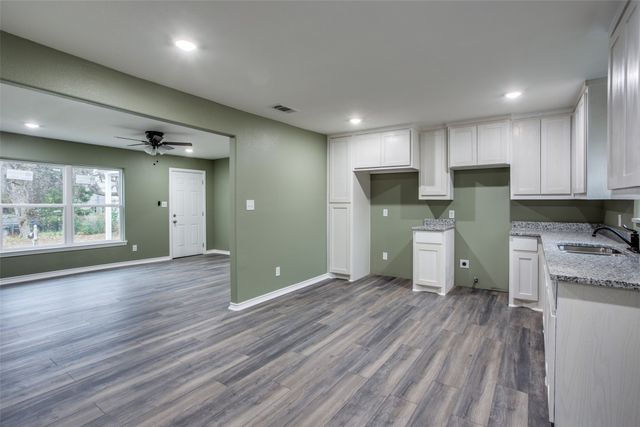 420 S Gribble Street, Sherman, TX 75090