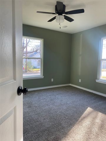 420 S Gribble Street, Sherman, TX 75090