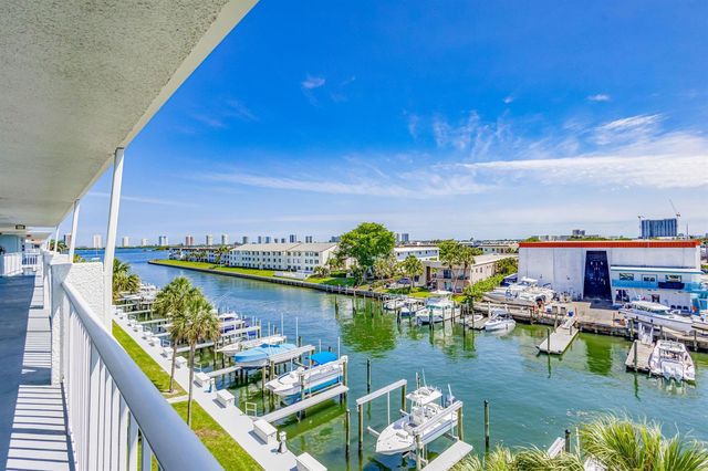 108 Paradise Harbour Boulevard 512, North Palm Beach, FL 33408