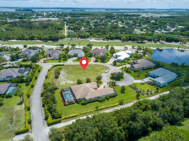 2405 Pine Valley Road SW, Vero Beach, FL 32962