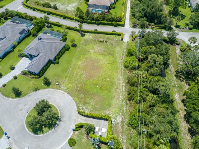 2405 Pine Valley Road SW, Vero Beach, FL 32962