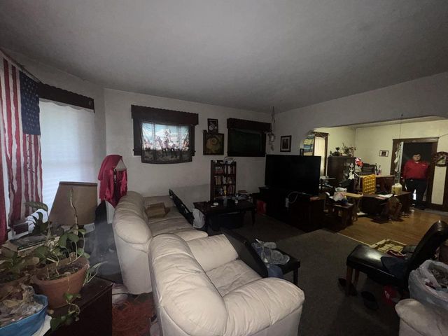 2009 Slauson AVENUE, Racine, WI 53403