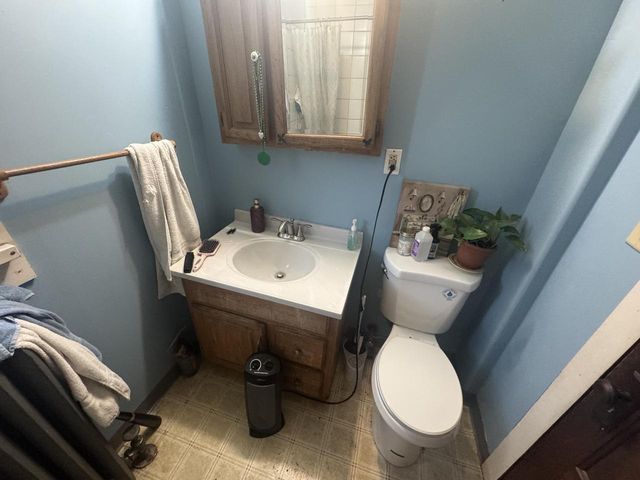 2009 Slauson AVENUE, Racine, WI 53403