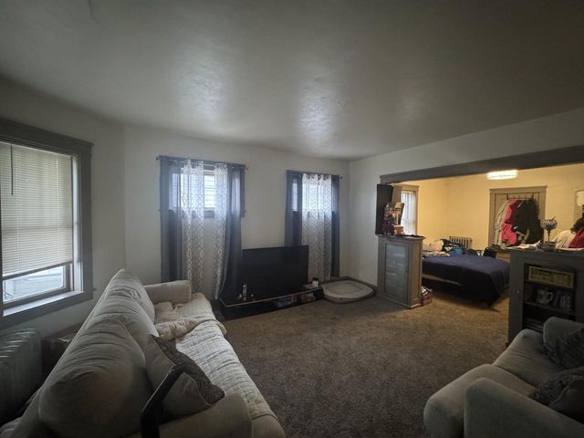 2009 Slauson AVENUE, Racine, WI 53403