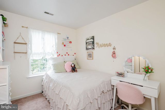 12 WHITE LAUREL CT, Baltimore, MD 21220
