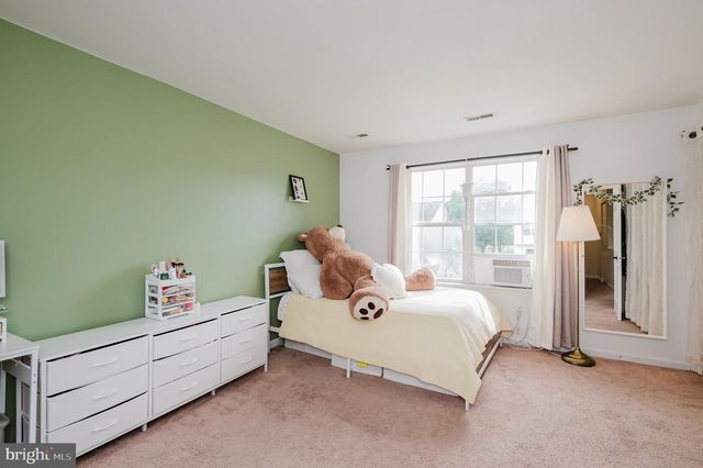 12 WHITE LAUREL CT, Baltimore, MD 21220