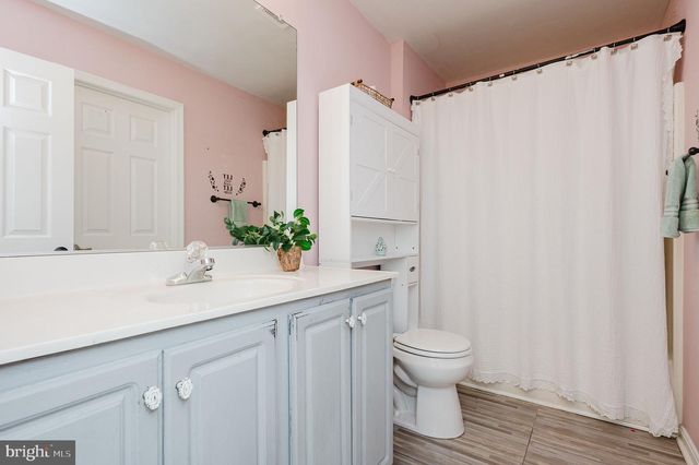 12 WHITE LAUREL CT, Baltimore, MD 21220