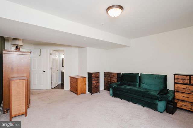 12 WHITE LAUREL CT, Baltimore, MD 21220