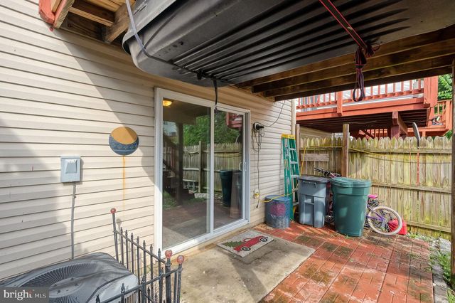 12 WHITE LAUREL CT, Baltimore, MD 21220