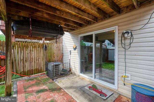 12 WHITE LAUREL CT, Baltimore, MD 21220