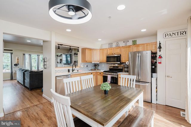12 WHITE LAUREL CT, Baltimore, MD 21220