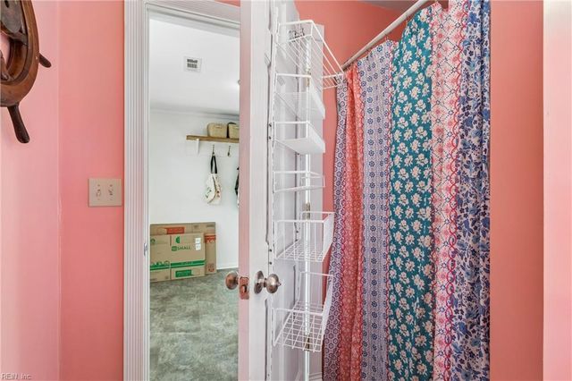 3125 Browns Bay RD, Hayes, VA 23072