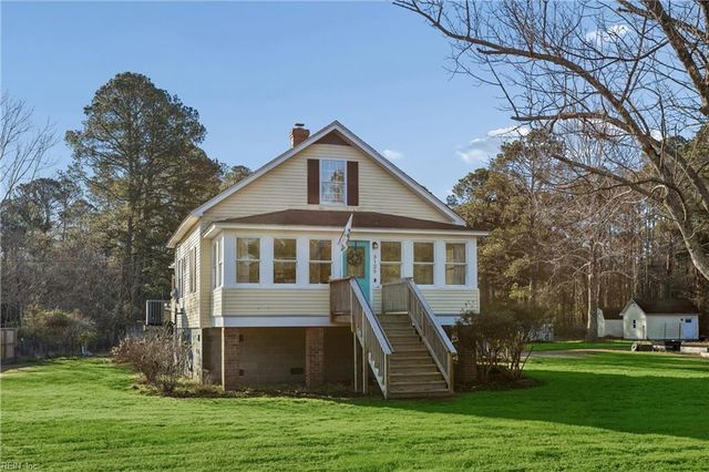 3125 Browns Bay RD, Hayes, VA 23072