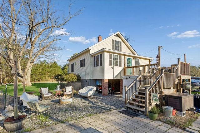 3125 Browns Bay RD, Hayes, VA 23072