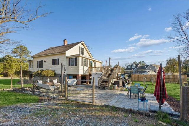 3125 Browns Bay RD, Hayes, VA 23072