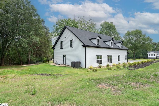 402 Wyatt Road, Piedmont, SC 29673